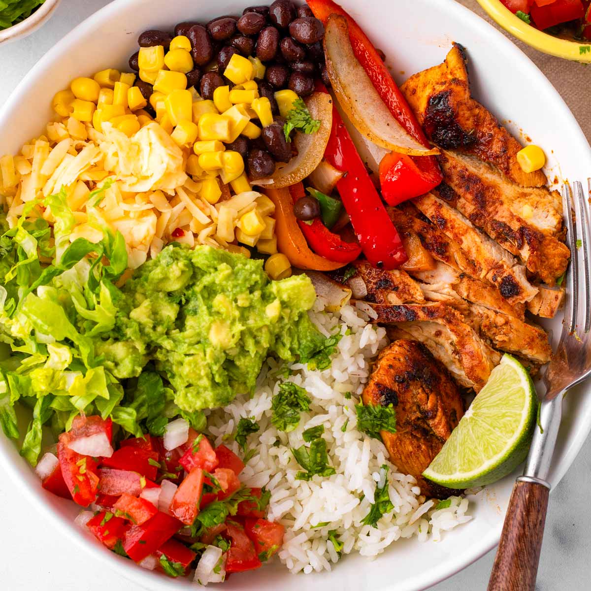 Homemade Fajita Marinade: Bowl or Blender for Any Chicken Cut